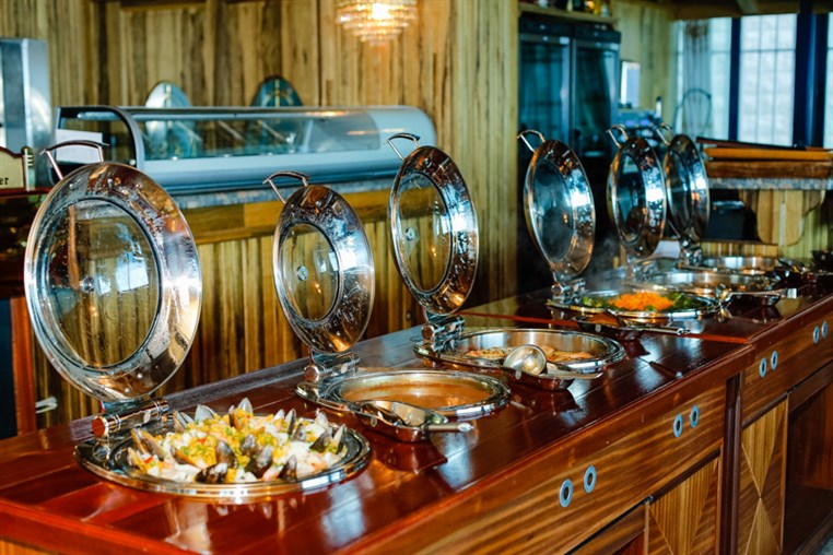 Sunday Buffet at Bay Lodge
